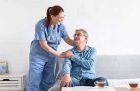 Karakteristik Perawat Karakteristik Perawat